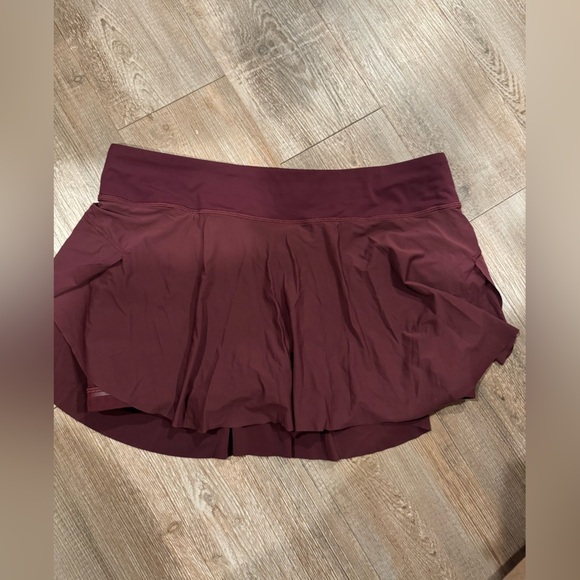 lululemon court rival skirt size 10 color maroon - Picture 3 of 6